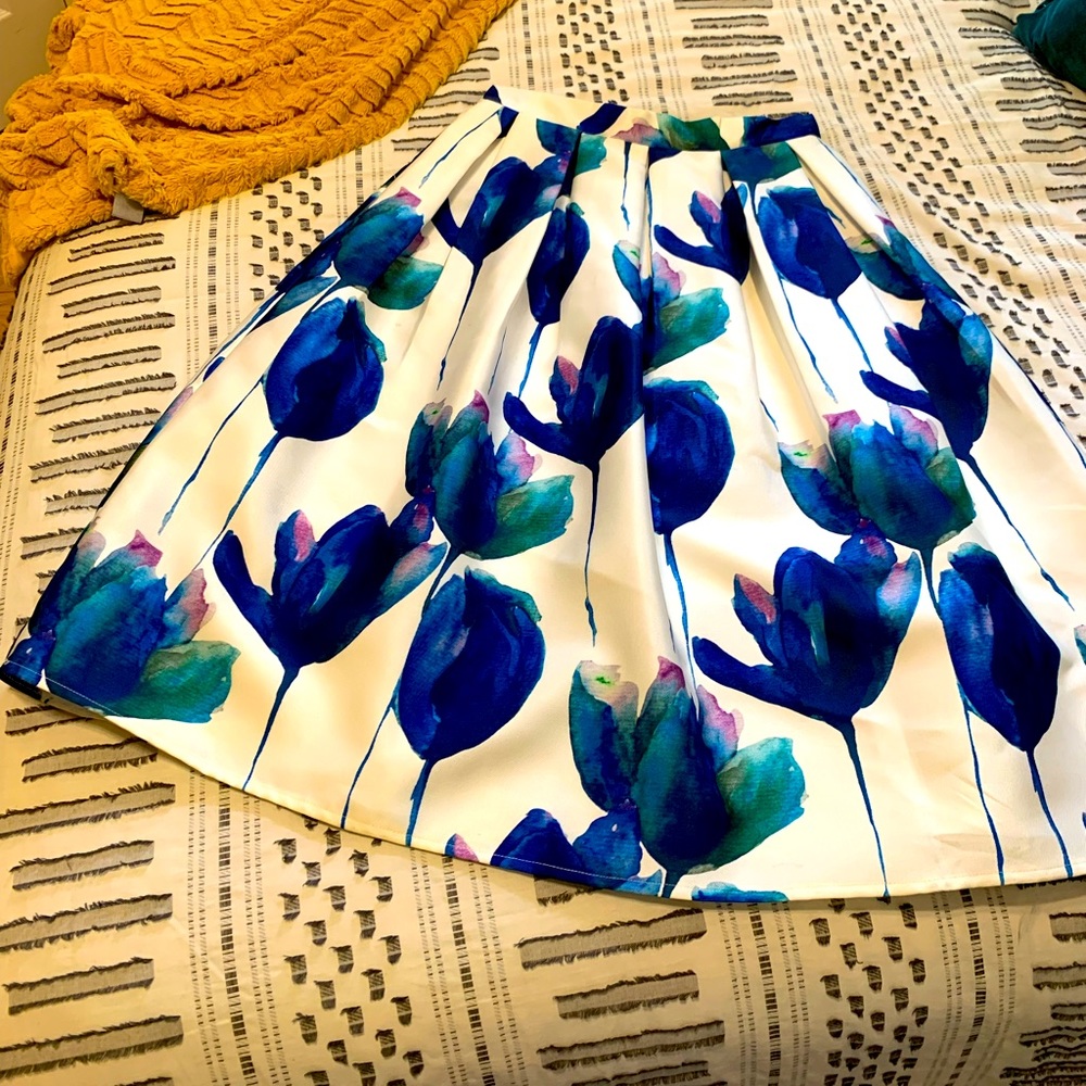 Women’s Floral Skirt
